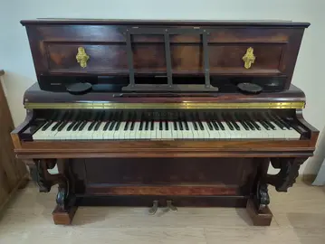 Piano droit