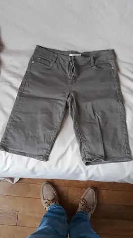 short camaieu taille 38, comme neuf