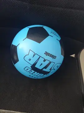 ballon bleu en plastique neuf
