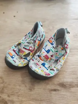 chaussons Vertbaudet taille 20