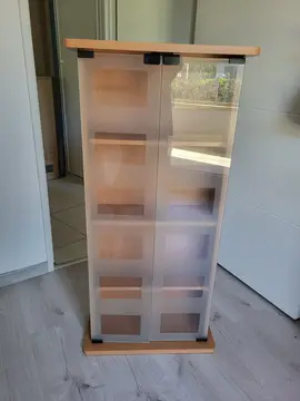 petit meuble de rangement.
