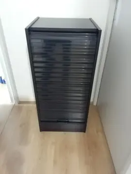 Meuble classeur à rideaux
