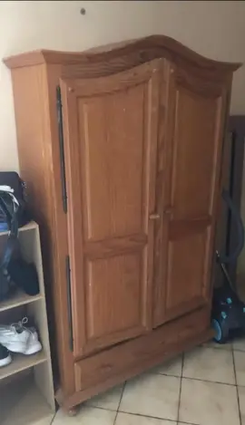 Armoire