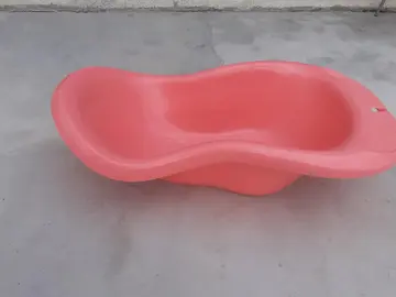 Baignoire,matelas a langer,matelas lit bébé