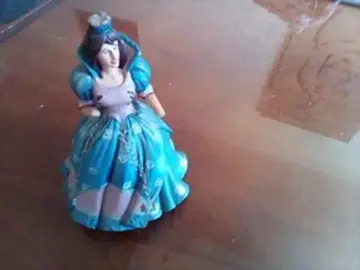 poupée reine