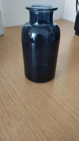 vase