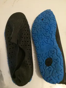 chaussures de piscine en 37 servi une fois