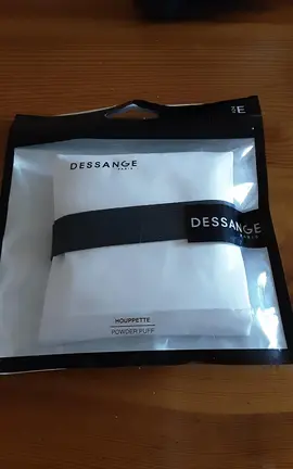 2 houpettes Dessange neuves