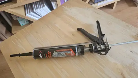 pistolet à colle