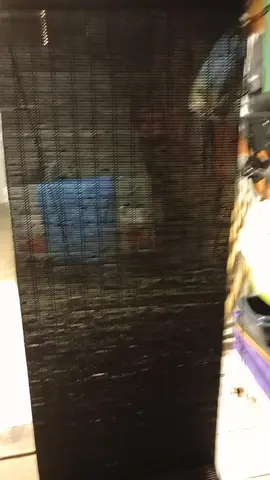 store en bois fin bleu