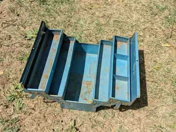 Caisse à outils en métal