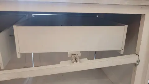 commode/banque de caisse
