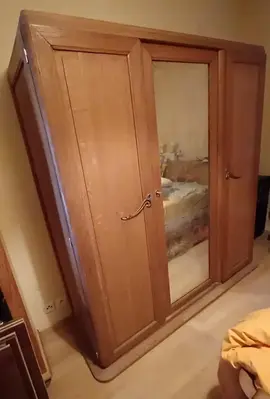 Armoire en bois