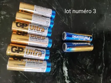 piles lr6. lot numéro 3