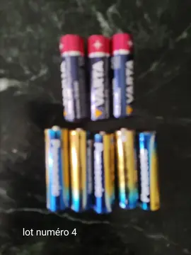 lot de piles num 4 lr6