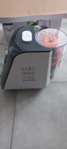 râpe à légumes électrique