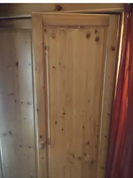 armoire en pin