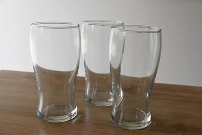 Trois verres à bière