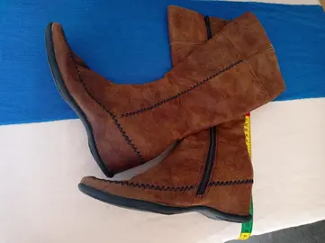 bottes en daim taille 36