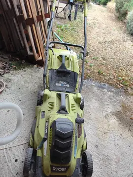 tondeuse Ryobi électrique HS