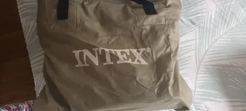 matelas gonflable 2 places INTEX à récupérer dur place