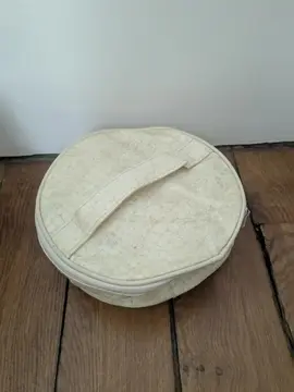 pochette ronde beige