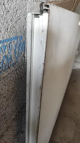 Porte d'entrée blindée bois/acier