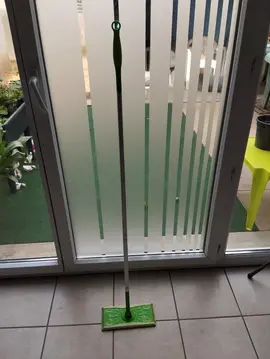 balai swiffer