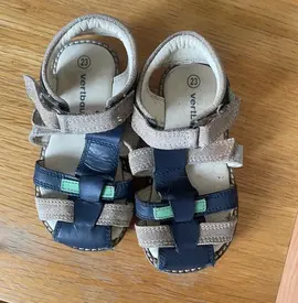 Donne nus pieds taille 23 mixte