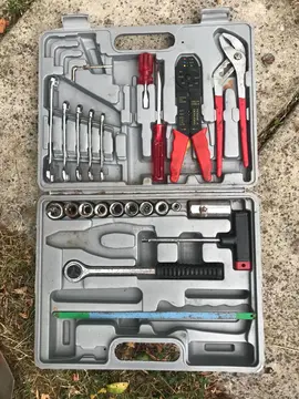 Mallette avec outils