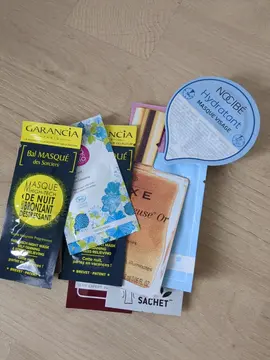 Échantillons crème masque et soin cheveux