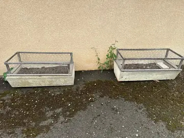 lot de deux jardinières