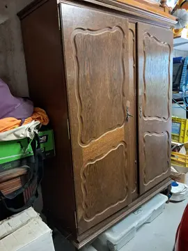 vieille armoire en bois