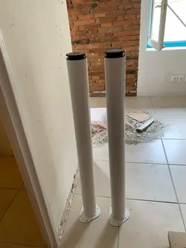 2 pieds de 90cm en métal