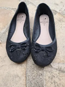 ballerines ajourées noires
