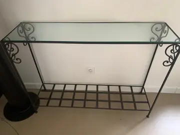 console fer et vitre