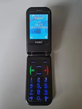 Téléphone mobile à clapet et grosses touches