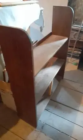 étagère à réparer