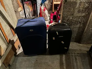 Deux valises à roulettes dont une taille cabine