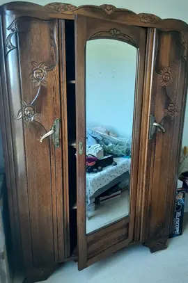 ancienne armoire