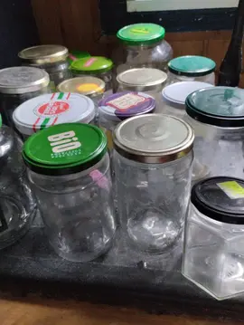 Lot de pots en verre