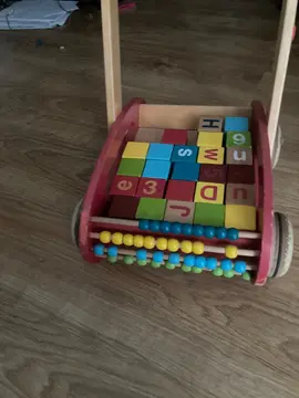 Charriot cubes enfant
