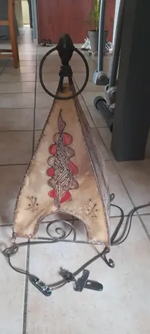 lampe marocaine en peau de chèvre