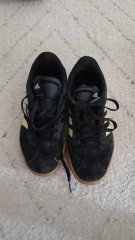 Baskets Adidas