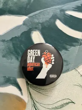 badge Green Day