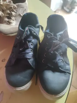 Lot de chaussures fille taille 34