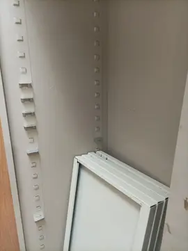 armoire en métal