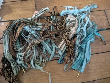 lot de 24 paires de lacet tons bleu et marron
