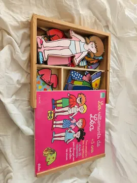 jeu pour enfant - poupée magnétique et ses vêtements