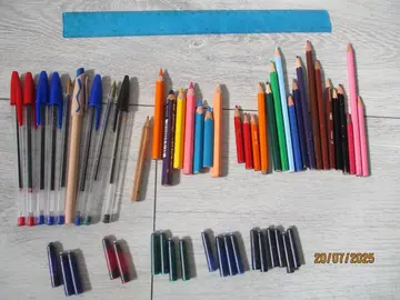 Crayons , cartouches